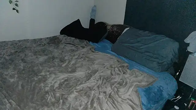 XxMidnightMysteryxX webcam