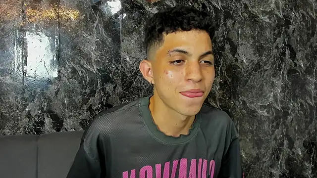 cameron_lux77 webcam
