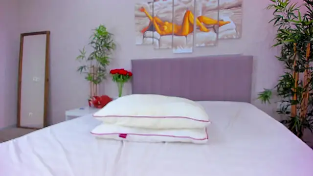 Camilla_Kelly webcam