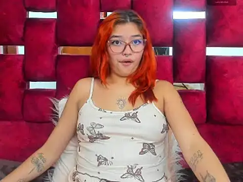 KayleeMei webcam