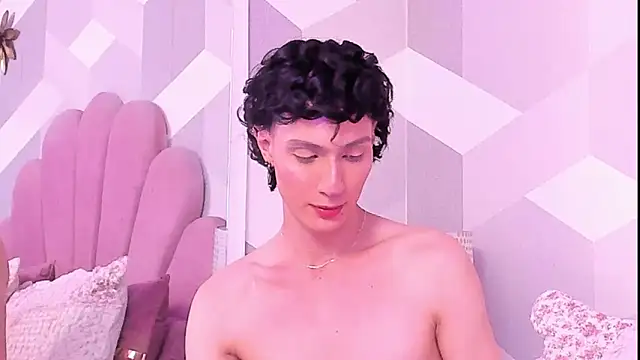 KylieMonnett webcam