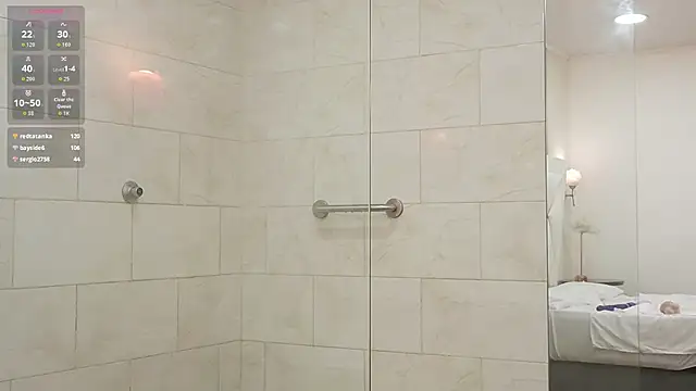 Sky_Collins_ webcam