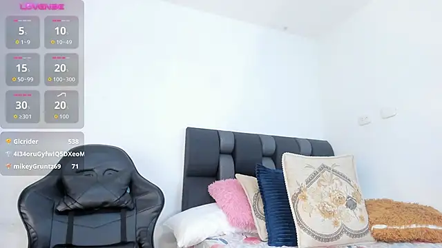 NatashaBenetti webcam
