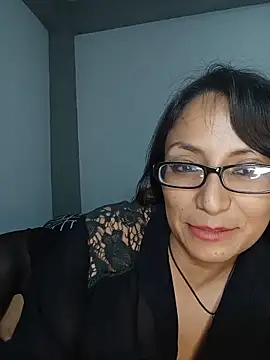 LucyCherry69 webcam