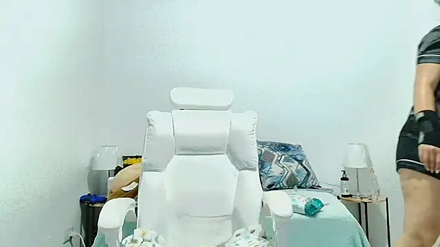 Isabella_Sophia19 webcam