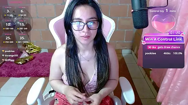 maggie_fox3's live room