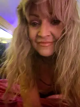 annika_lately webcam
