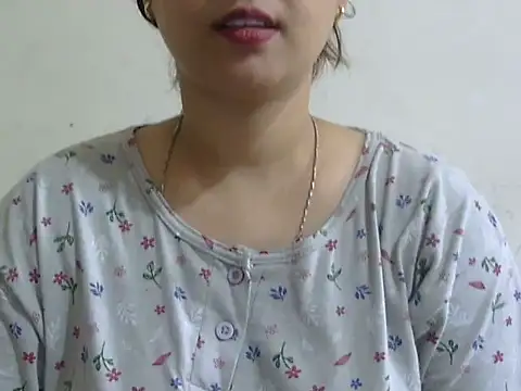 shivi_jaan webcam