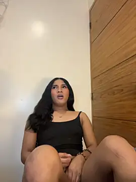 slutty_aki webcam
