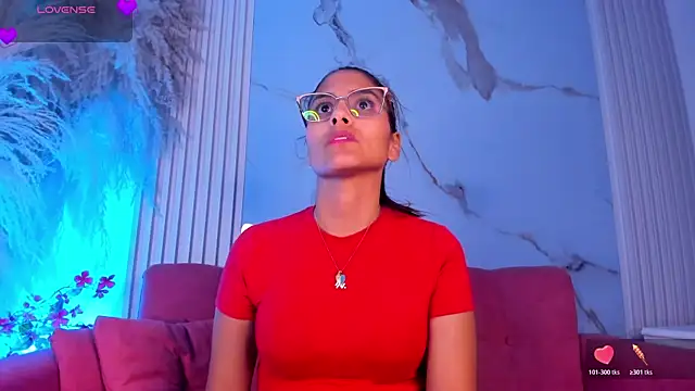 LunaRossie_ webcam