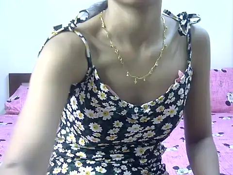 Delhi_Queen webcam
