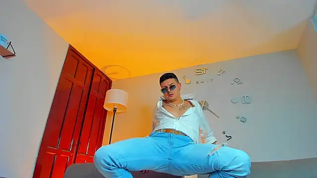 Leo_Hunt_ webcam