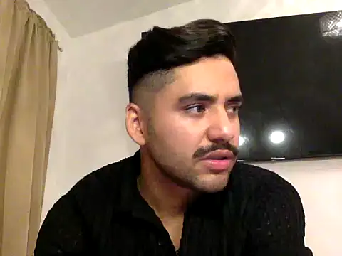 Hot_latinboy96 webcam
