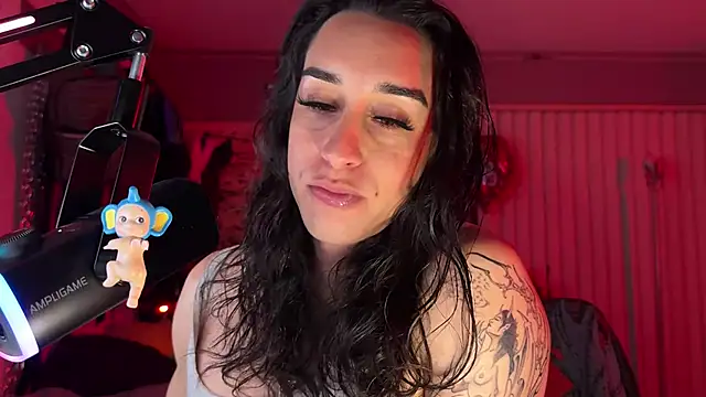 Xofrankie's cam show statistics and live stream