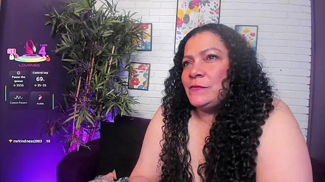 Micaela_Jhones webcam