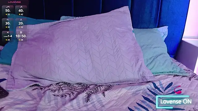 Lucy_wish1 webcam