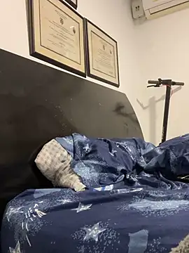 ydiaz09 (M twink) - Show cum