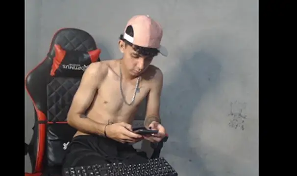 Garu_hot19 webcam