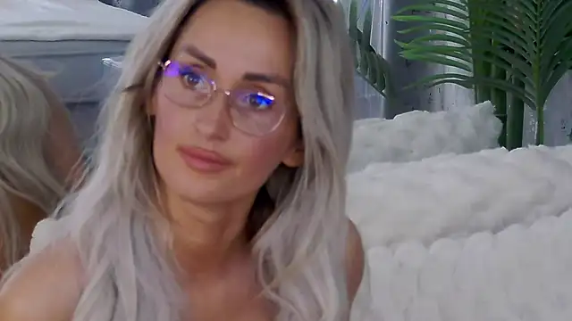 IsabelleEthan webcam