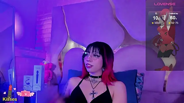 NaniiSisy webcam