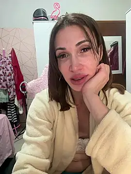 Irresistible24 webcam