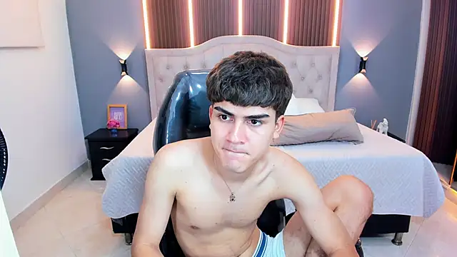 Tommy18__ webcam