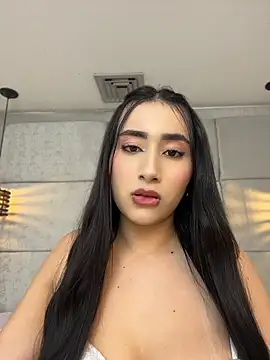 IvonneOwen webcam