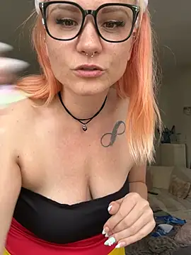Fiebie_licious_ webcam