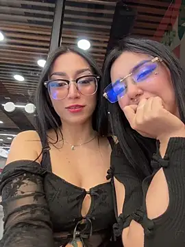 Lucy_699 webcam