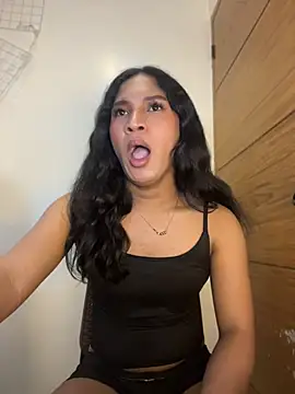 slutty_aki webcam