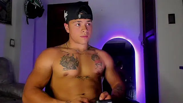 Dominic_Biker__ live sex cam