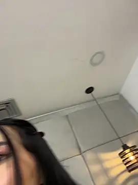 IvonneOwen live sex cam