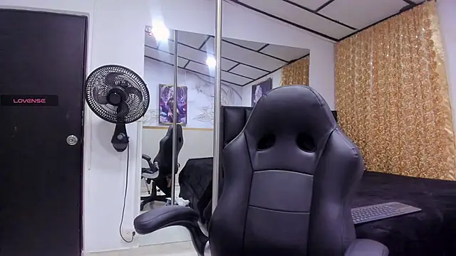 valerie__skinny webcam