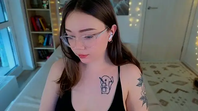 MilenaSaint webcam