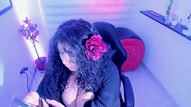 Agatha_Marin webcam