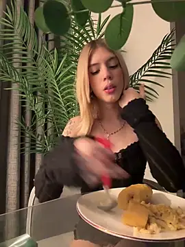 Courtney_gonet webcam