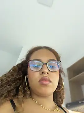 AlesiaCooper webcam