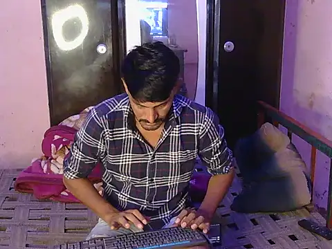 HotXKrish webcam