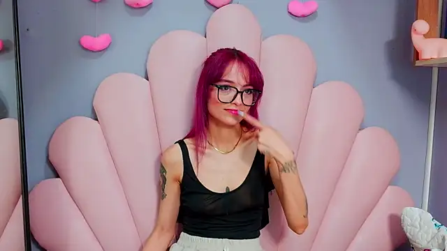 luci_miller webcam