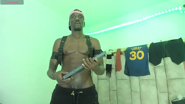 Titan_Moreno_ webcam