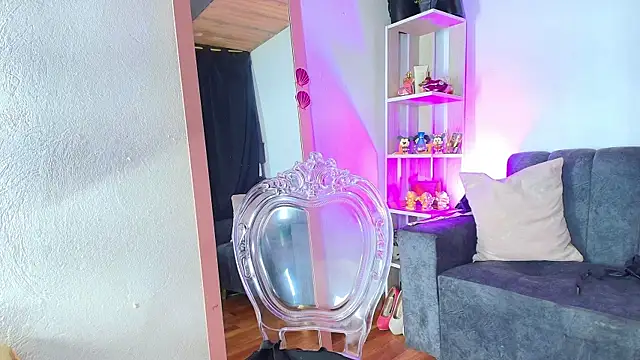 Zully_Green webcam