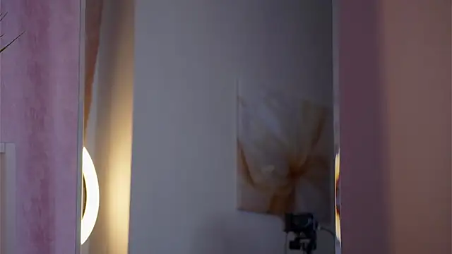 LunaaBee webcam