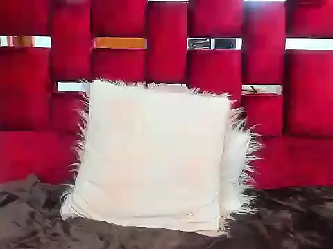 KayleeMei webcam