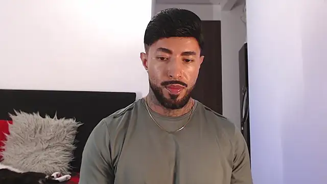 andrea_de_lucaa webcam