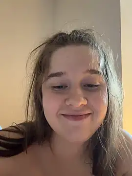hornygirlh (G young) - SHOW BOOBS