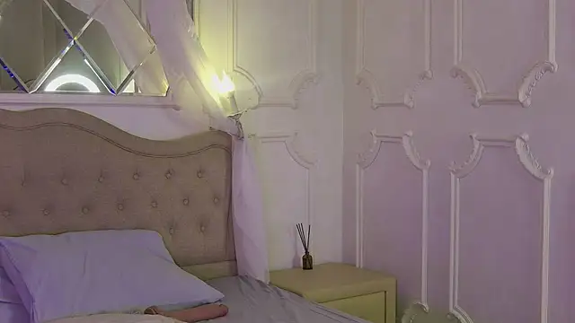 AprilHudson webcam