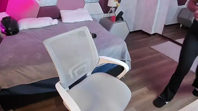 ArielleWilde webcam