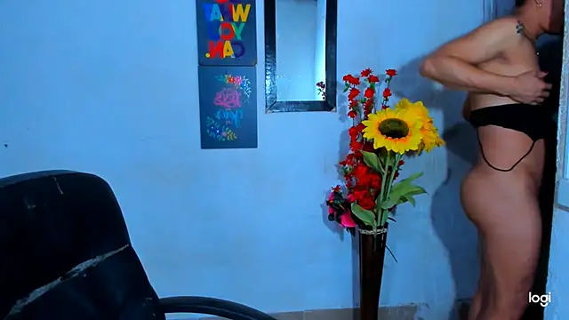 juanblakbigcock - Juanblakbigcock's free webcam - UK Sex Cams