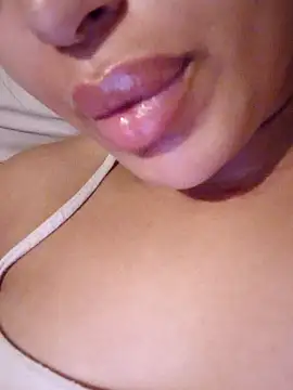 Sexlove1xo webcam