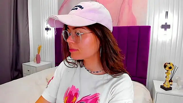 Kelly_Cuutie webcam
